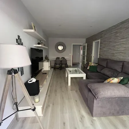 Piso Tranquilo Y Centrico En Apartamento