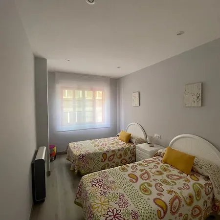 Piso Tranquilo Y Centrico En Apartamento *